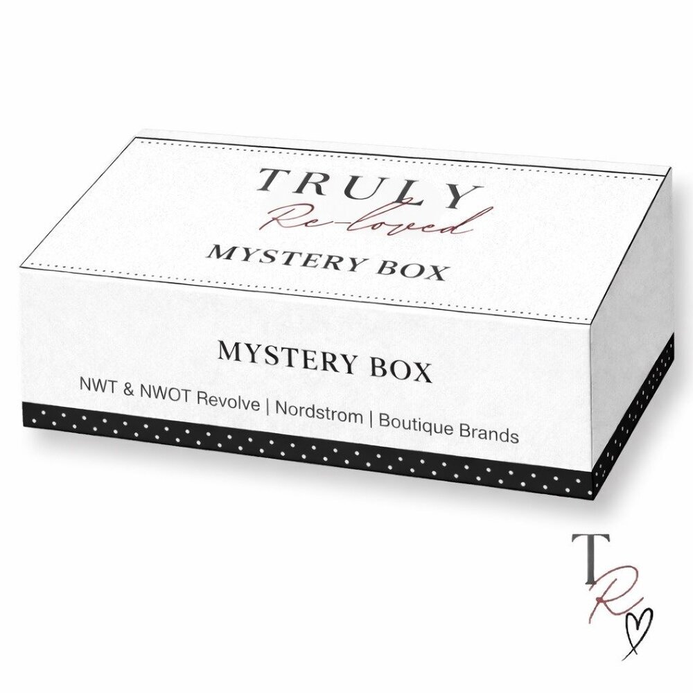 Reseller Mystery Box E: 5 Pound NWT & NWOT Revolve Nordstrom Boutique Brands